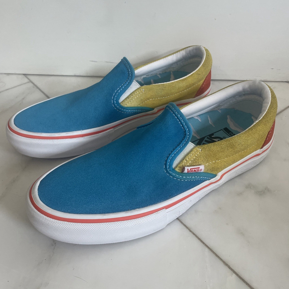 VANS X The Simpson Men's Classic Slip-On Suede Skate Shoe Size 7 Or Women 8.5-9 - Picture 2 of 11
